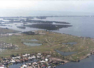 Cocoa Beach Golf Course aerial 1985